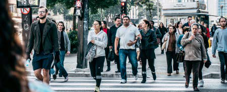 Las ciudades bombean personas